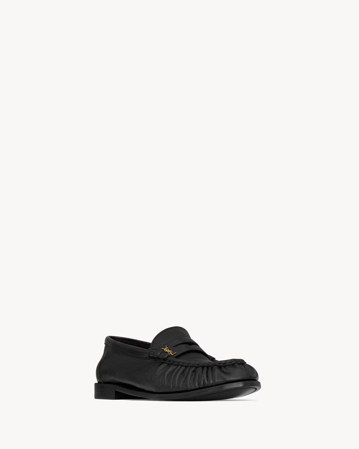 SAINT LAURENT LE LOAFER supple mocassins en cuir brillant