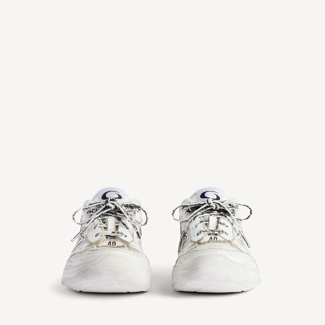 BALENCIAGA - Sneaker Hamptons Worn-out Moyen pour Femme en Blanc