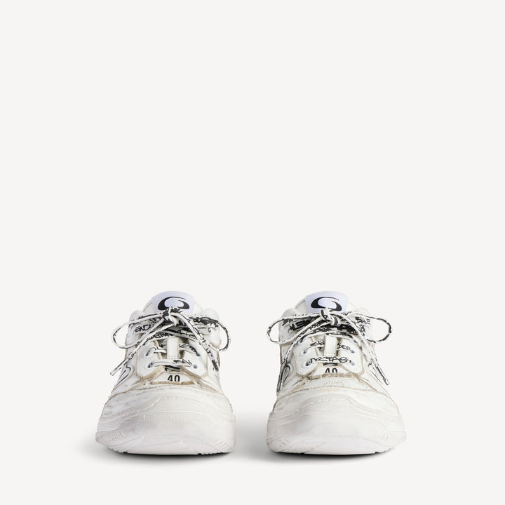 BALENCIAGA - Sneaker Hamptons Worn-out Moyen pour Femme en Blanc