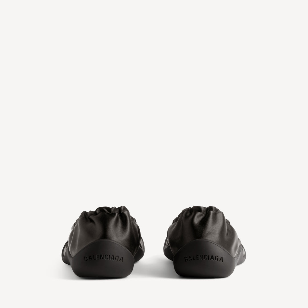 BALENCIAGA - Ballerine Plate Shibuya pour Femme en Noir