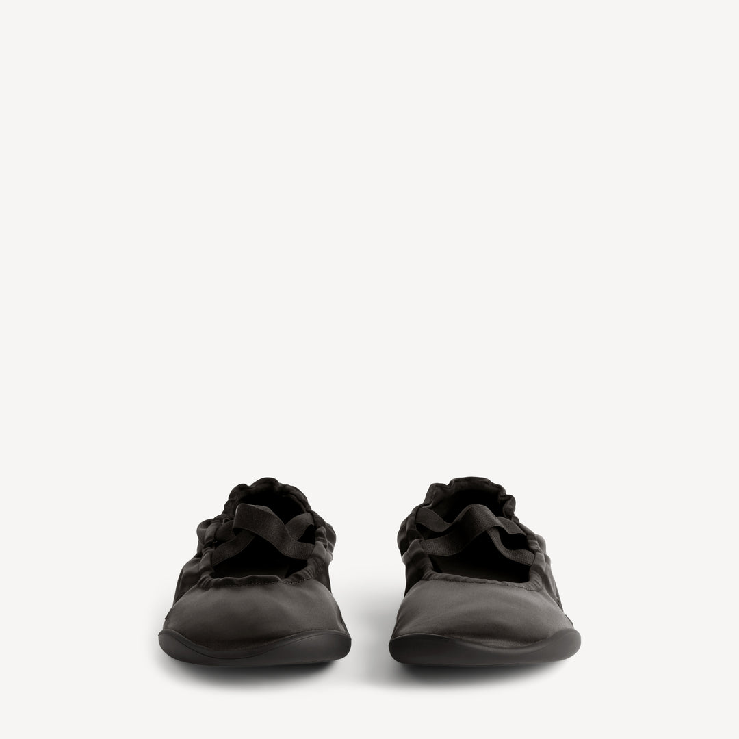 BALENCIAGA - Ballerine Plate Shibuya pour Femme en Noir