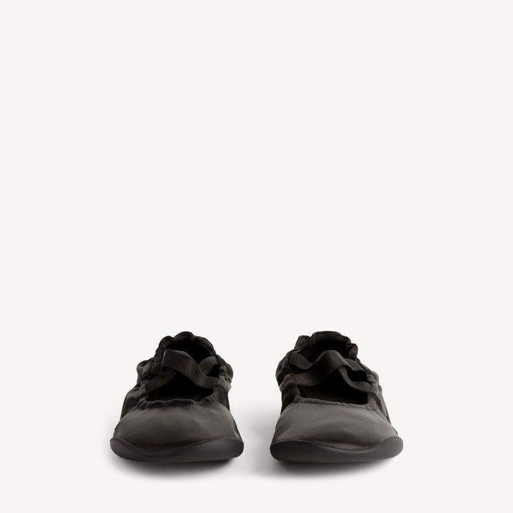 BALENCIAGA - Ballerine Plate Shibuya pour Femme en Noir
