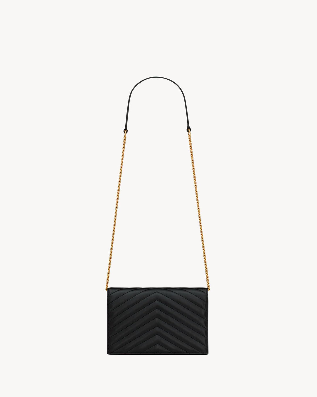 SAINT LAURENT-CASSANDRE ENVELOPE CHAIN WALLET EN CUIR D'AGNEAU