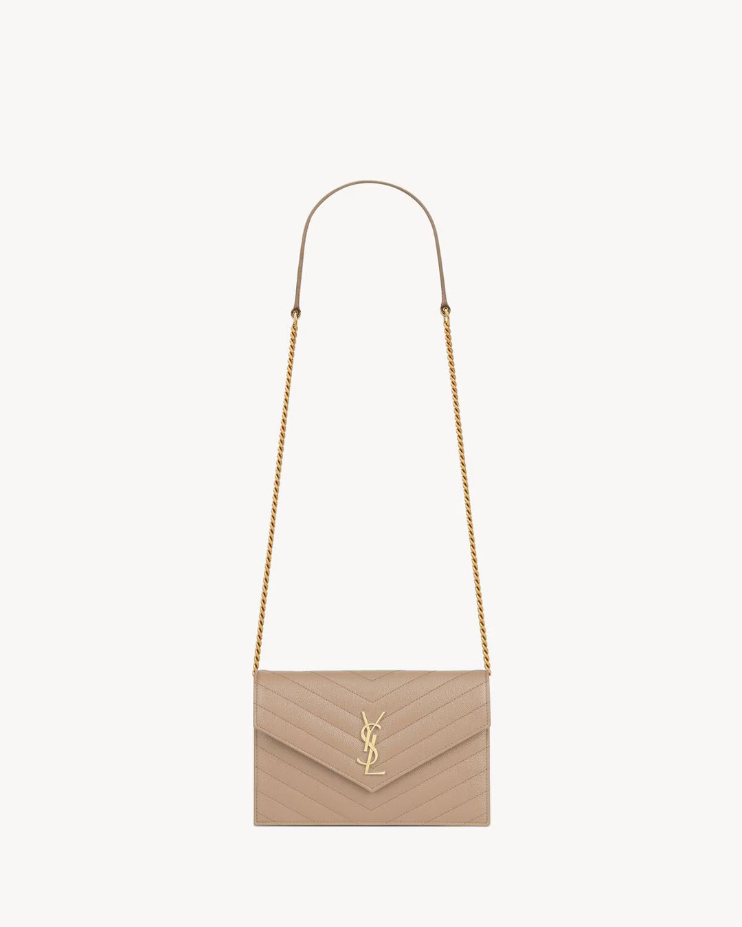 CASSANDRE ENVELOPE CHAIN WALLET EN CUIR GRAIN DE POUDRE