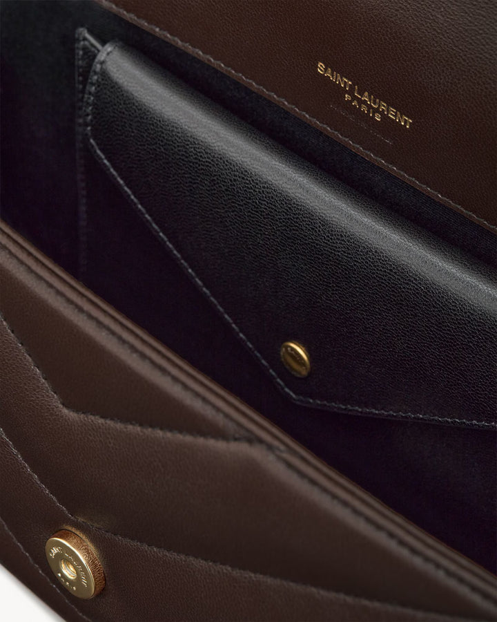SAINT LAURENT - LOULOU small en cuir d’agneau MATELASSÉ