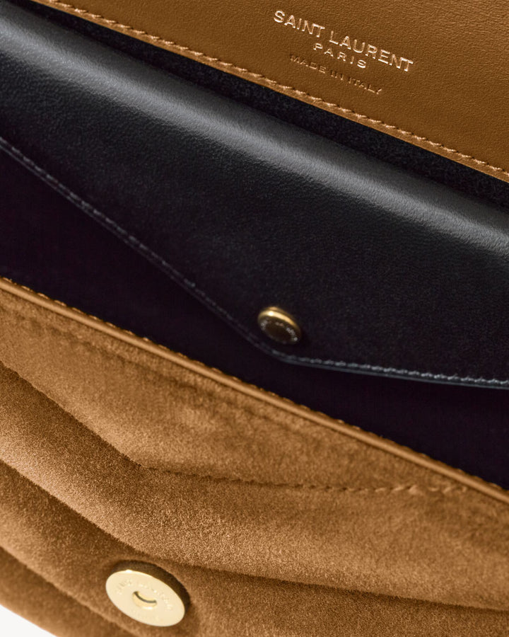 SAINT LAURENT - LOULOU small en suède MATELASSÉ