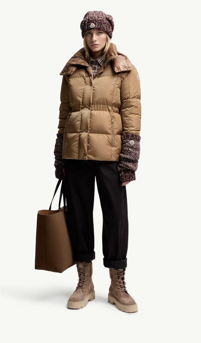 MONCLER - Doudoune à matelassage carré à capuche Agneux