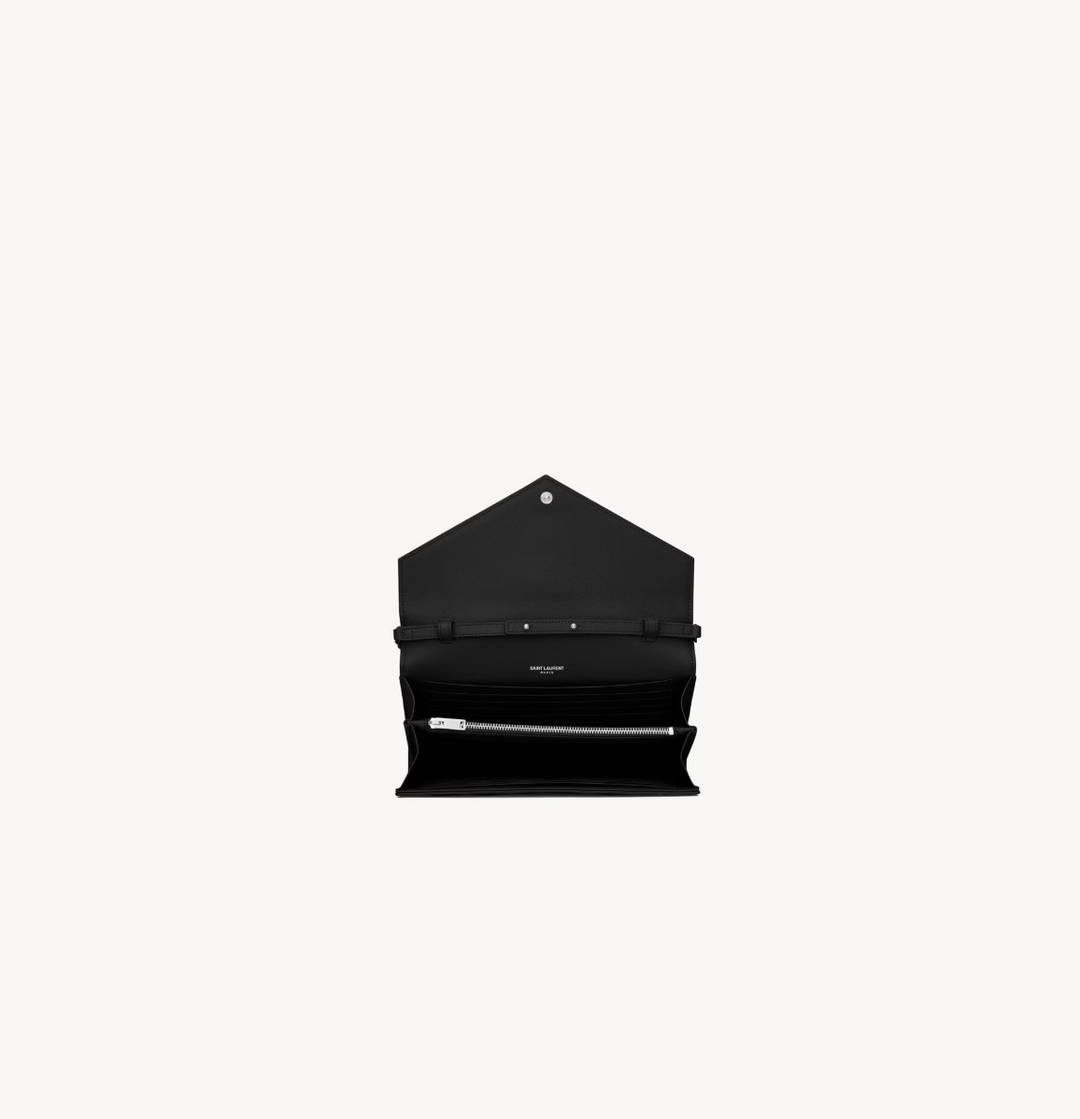 SAINT LAURENT - CASSANDRE classic CHAIN WALLET EN CUIR GRAIN DE POUDRE