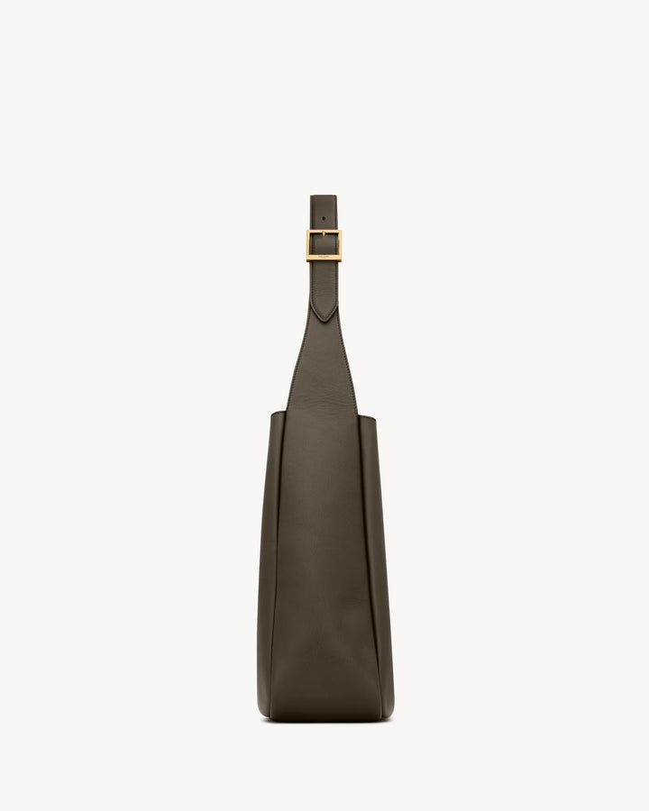 SAINT LAURENT - LE 5 À 7 large souple en cuir grainé