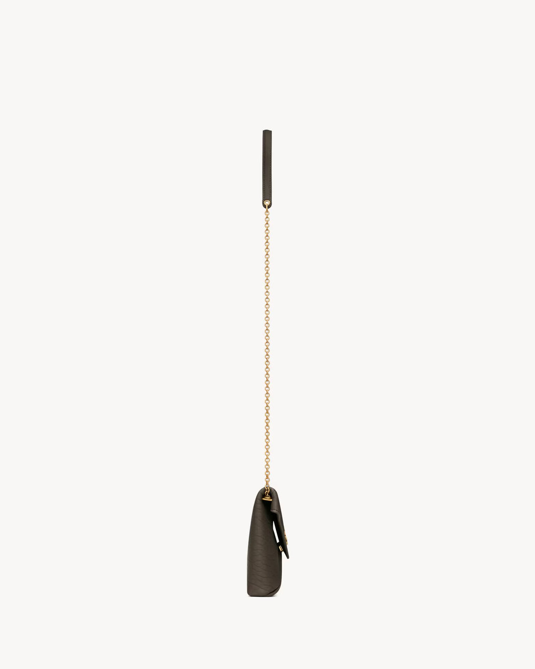 SAINT LAURENT - Pochette à chaine en cuir d'agneau souple, ornée du cassandre.
