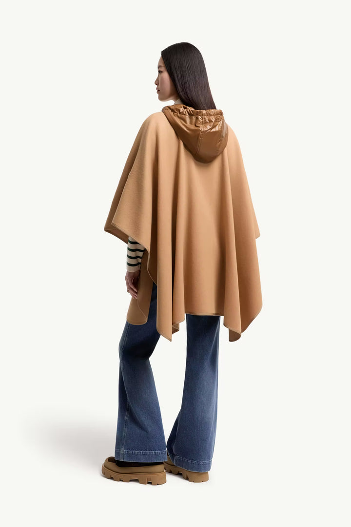 MONCLER Cape matelassée en laine mélangée