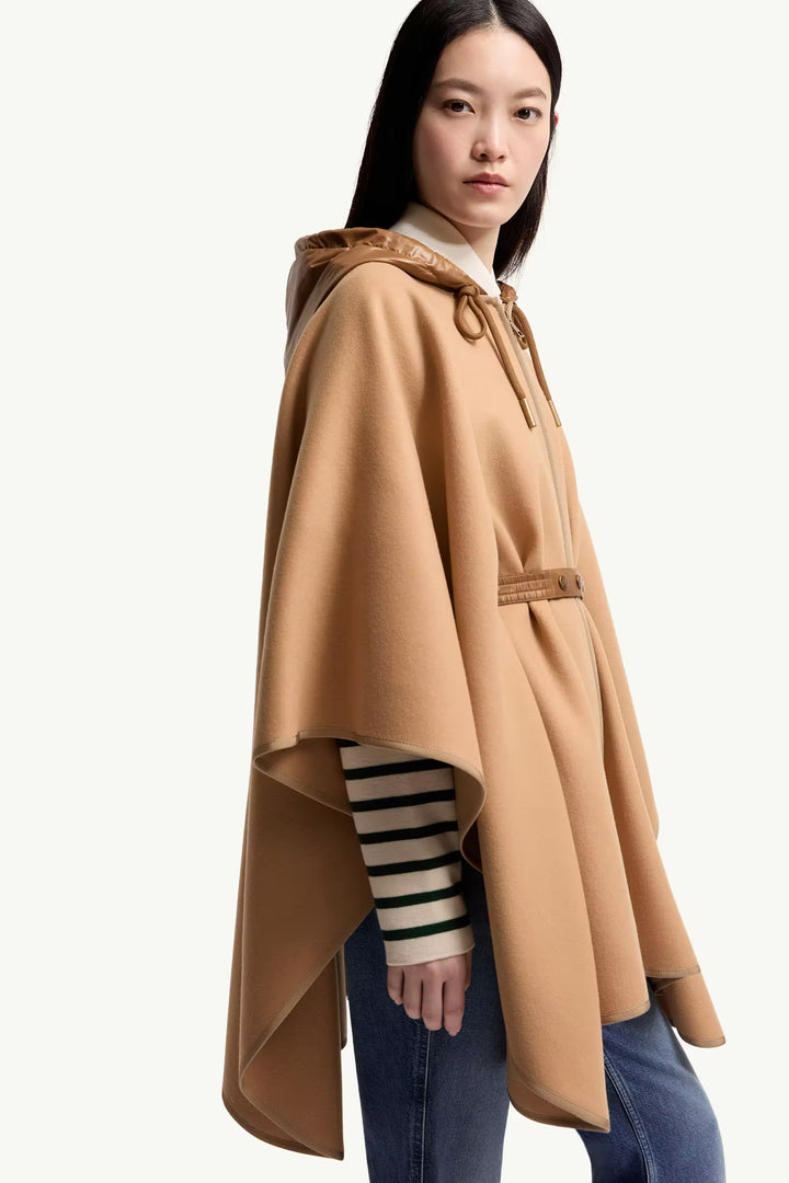 MONCLER Cape matelassée en laine mélangée