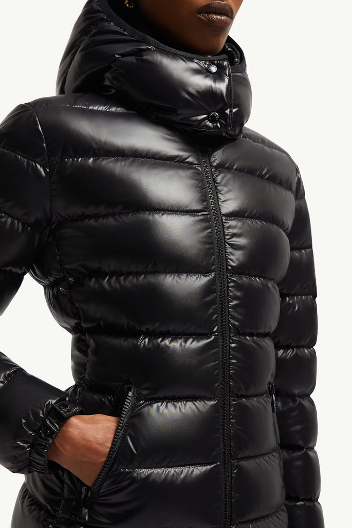 MONCLER - Doudoune courte à capuche Bady