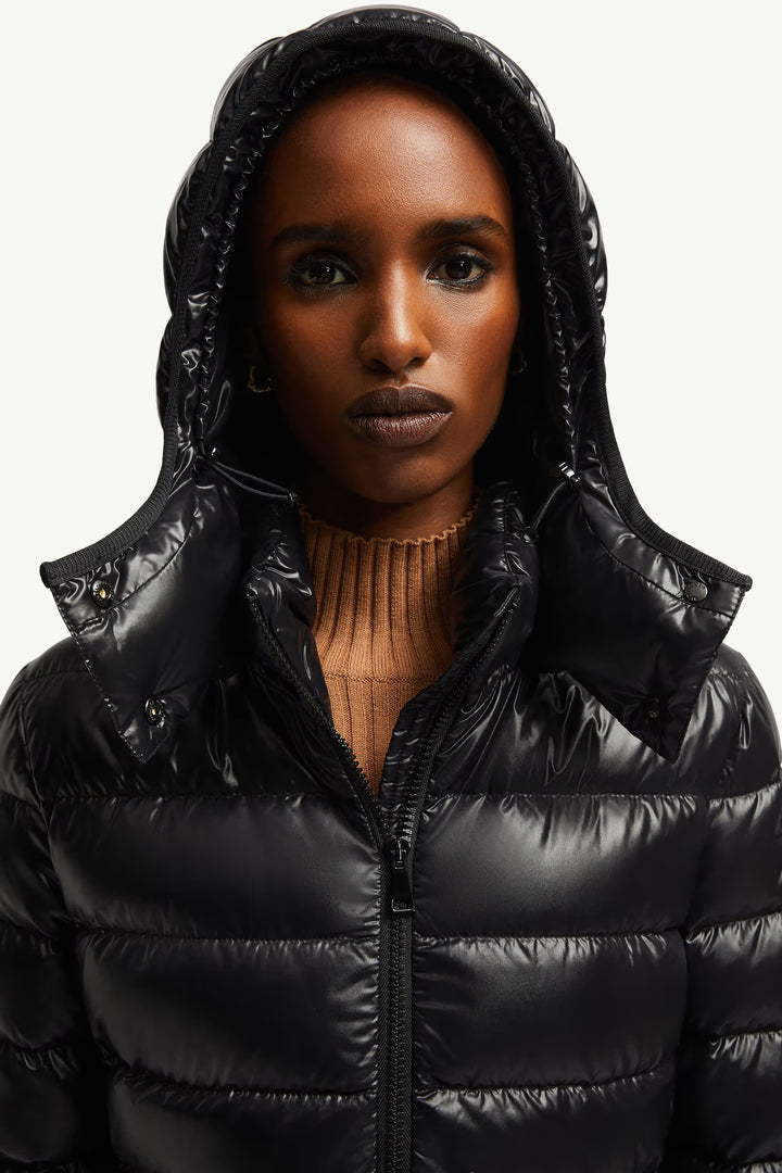 MONCLER - Doudoune courte à capuche Bady
