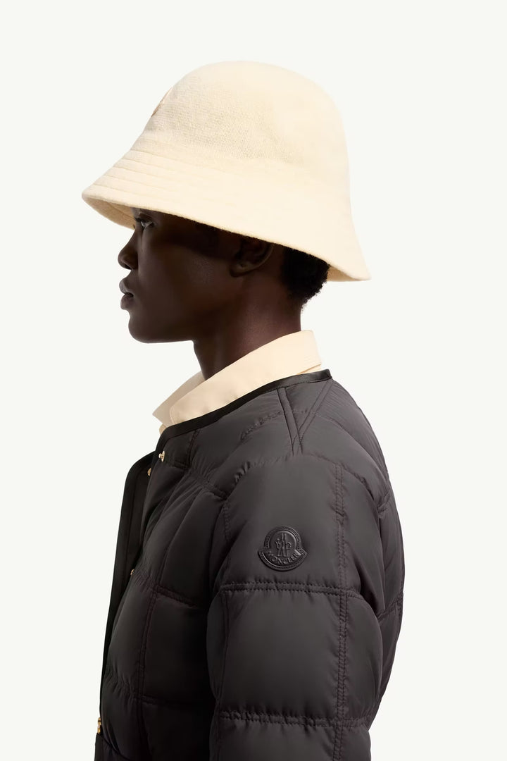 MONCLER Doudoune courte à ceinture Cygnes