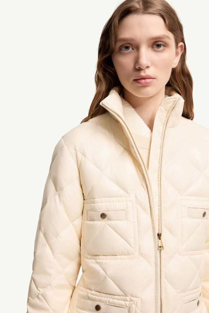 MONCLER Doudoune courte Lavaret en nylon laqué