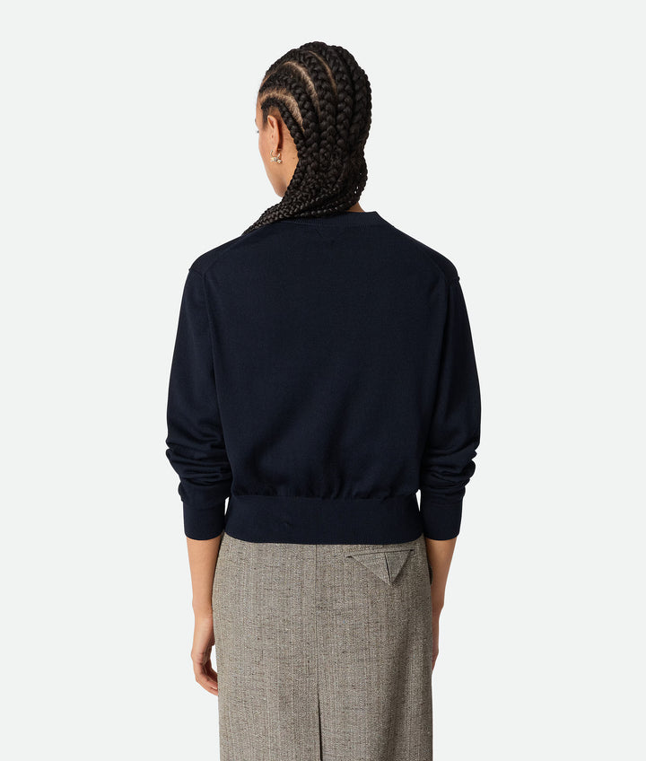 BOTTEGA VENETA - Twinset en coton et viscose légers avec détails de boutons noués.